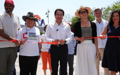 Mario Delgado Carrillo, secretario de la SEP, recorrió la Feria Internacional del Libro Infantil y Juvenil Aztlán