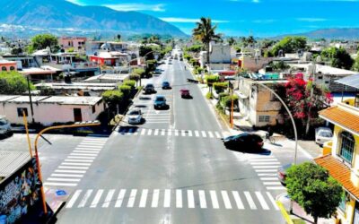 Respuesta exprés en Nayarit: instalan semáforo peatonal en calle peligrosa