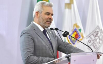 Alfredo Ramírez firma decreto que prohíbe espectáculos públicos que promuevan la apología del delito en Michoacán