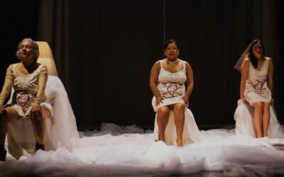 Mónica del Carmen trabaja en colectivo teatral