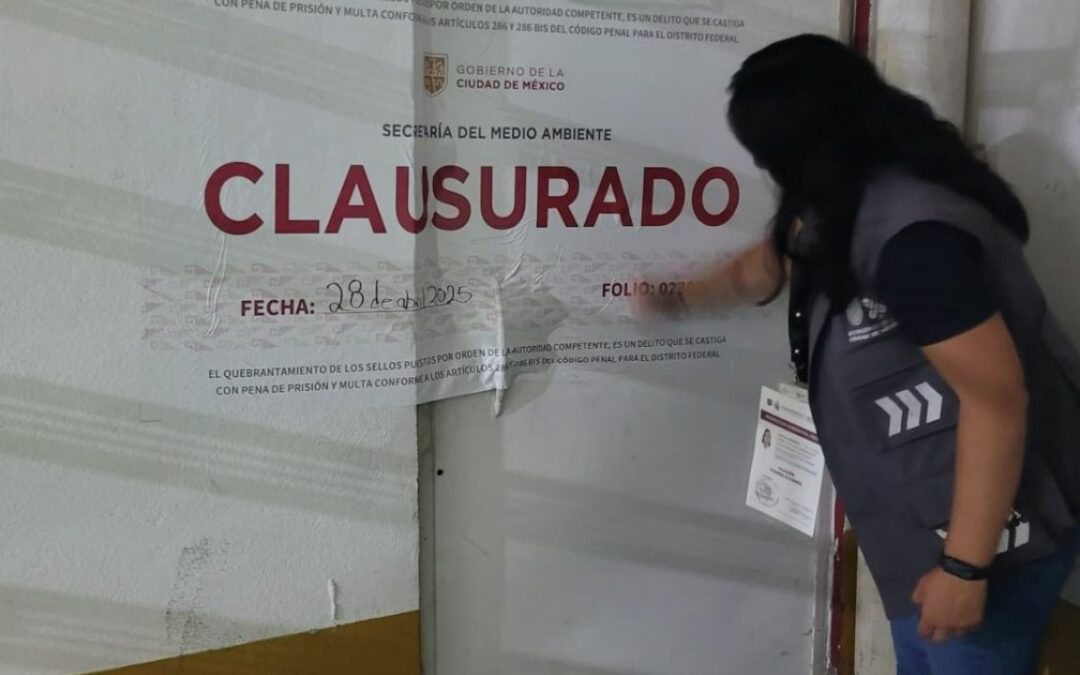 Sedema clausura Centro de Verificación de Iztacalco, funcionarios manipulaban los documentos