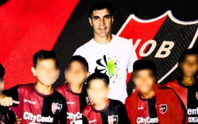 Newell’s Old Boys suspende y quita beca a niños de fuerzas básicas por tomarse foto con exjugador de Pumas