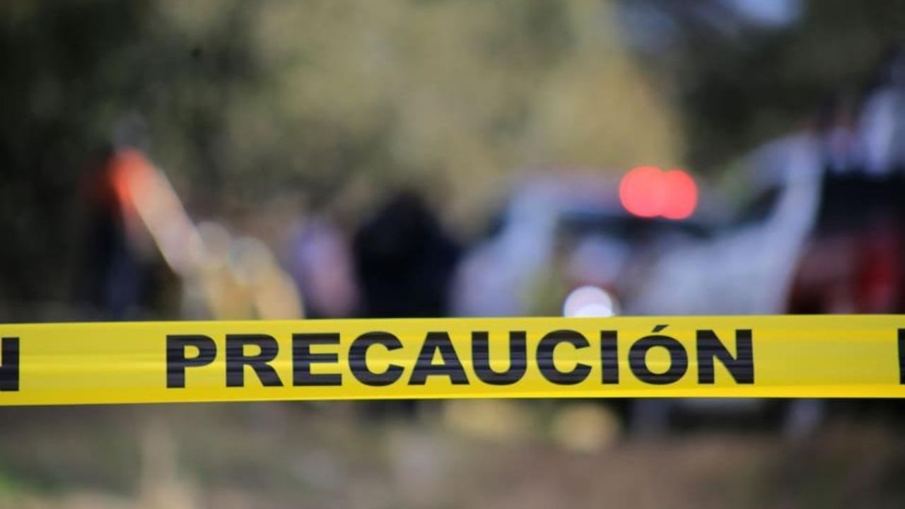 Detienen a cinco sujetos que intentaban despojar a una mujer de su casa