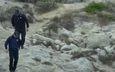 Recuperan tres cuerpos tras accidente de avión privado en Monterey