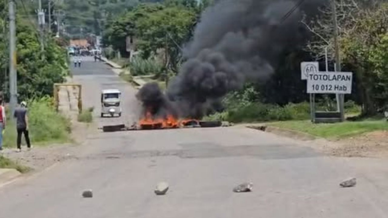 Cateo en casas de presuntos extorsionadores causa caos en Totolapan, Morelos
